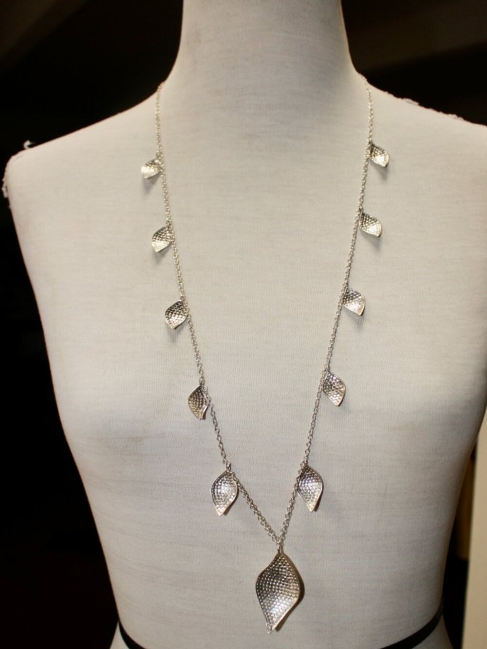 Anna Beck Sterling Silver Multi-Leaf Necklace Signed Handmade in Bali Dots RARE